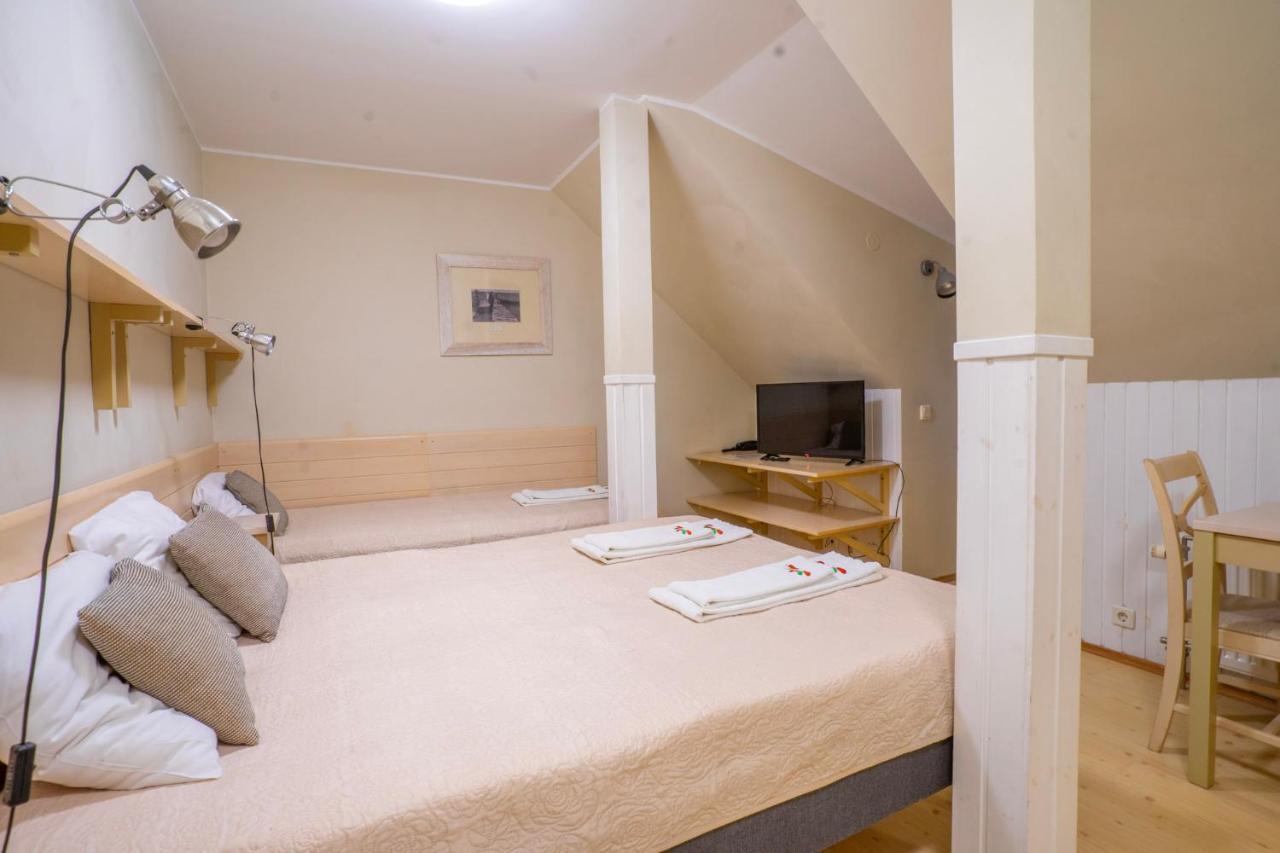 Kongo Hotel Haapsalu Esterno foto