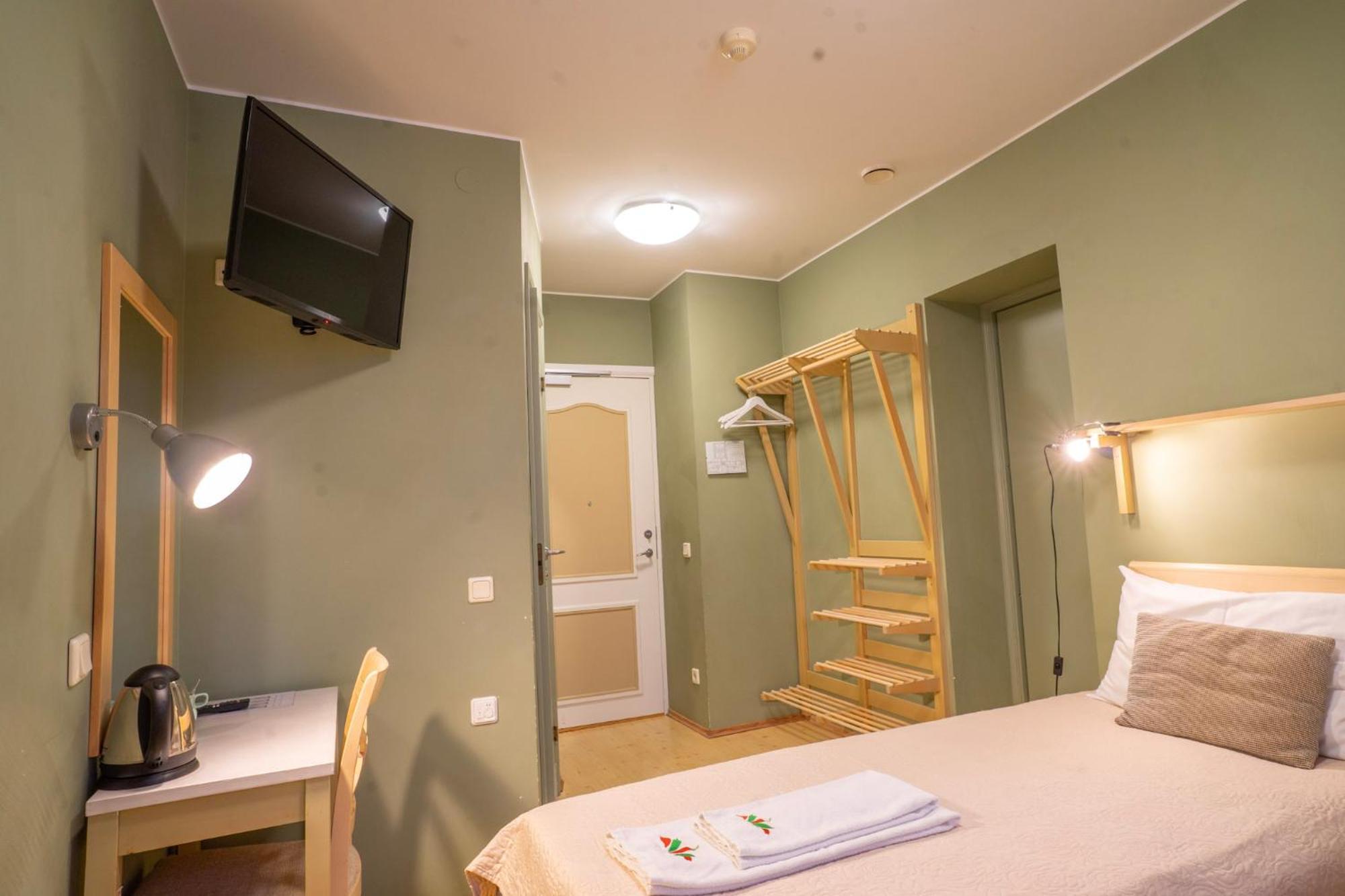 Kongo Hotel Haapsalu Esterno foto