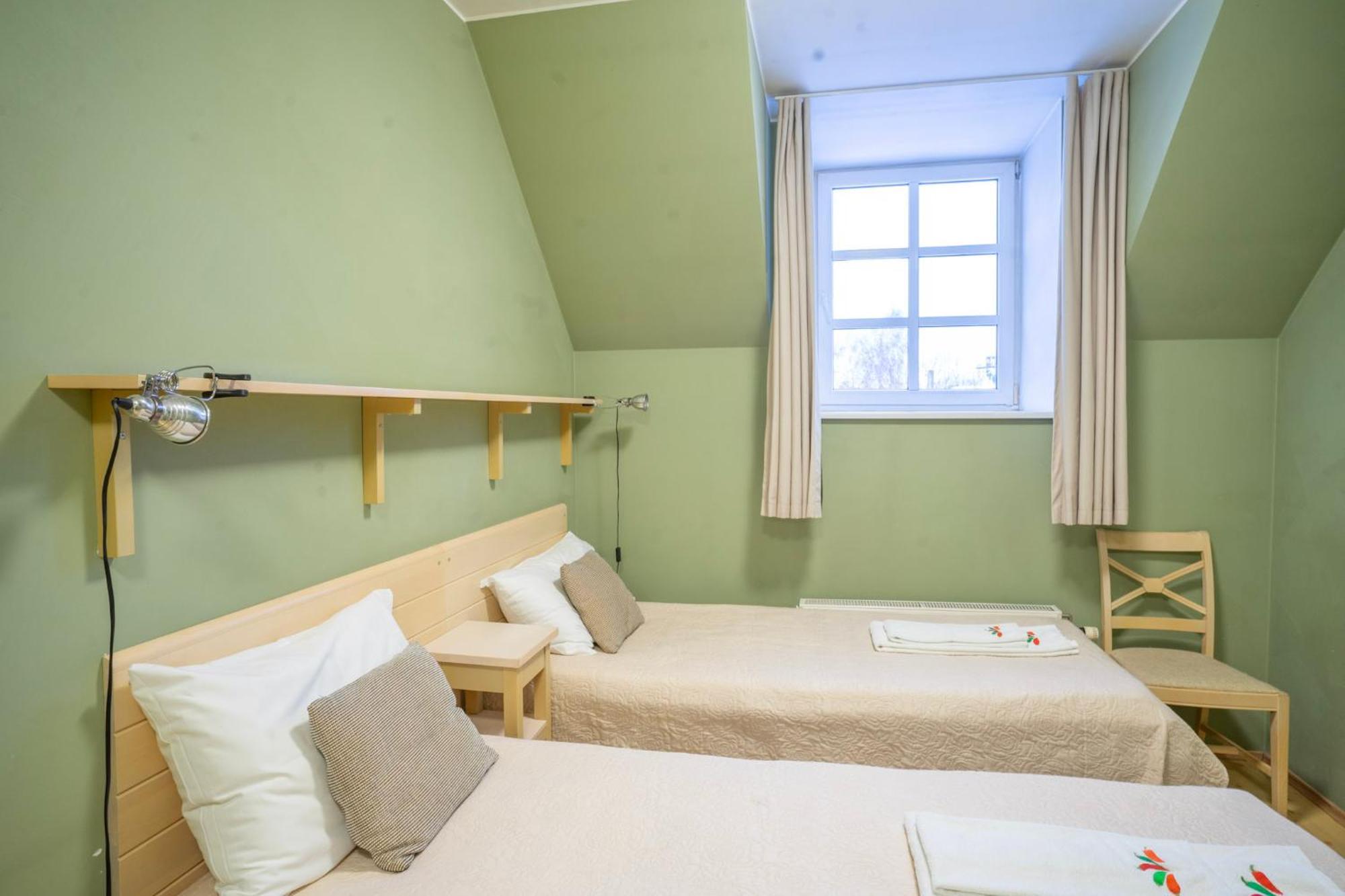 Kongo Hotel Haapsalu Esterno foto